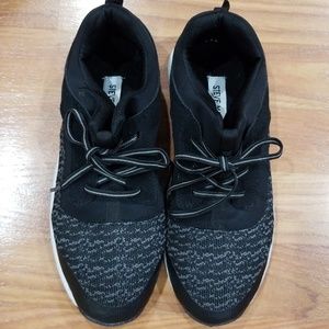 Steve Madden Bristow Sneakers Size 7